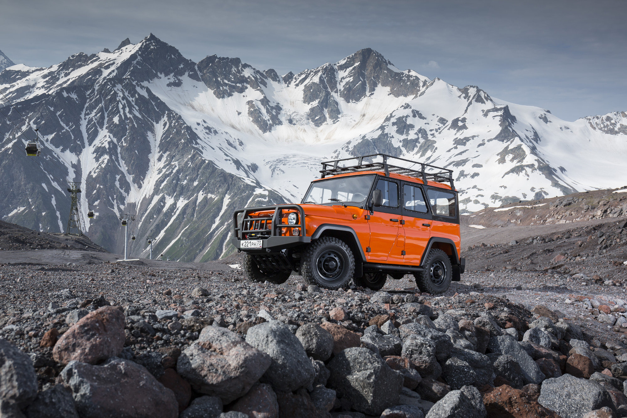 Ульяновский автозавод отметил 45-летний юбилей экспедиции на Эльбрус.